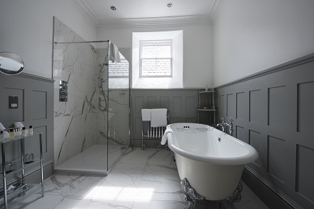 Master Room 1 Bathroom
