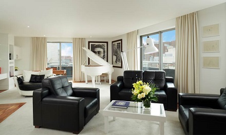 Gallery Lennon Suite 001