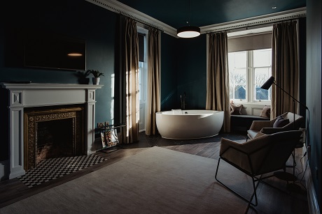 The Ridge Suite Bath