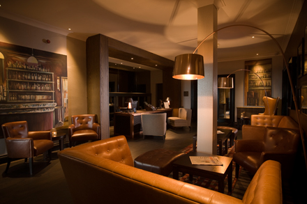 Reception 15256720645 O